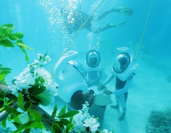 Bora Bora Underwater Wedding