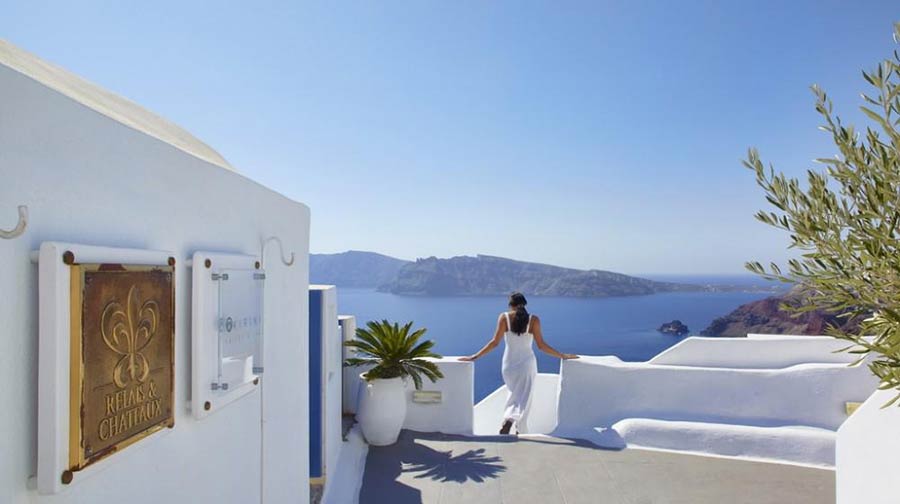 Kirini Suites & Spa - Kirini Santorini takes the word luxury into a whole new level